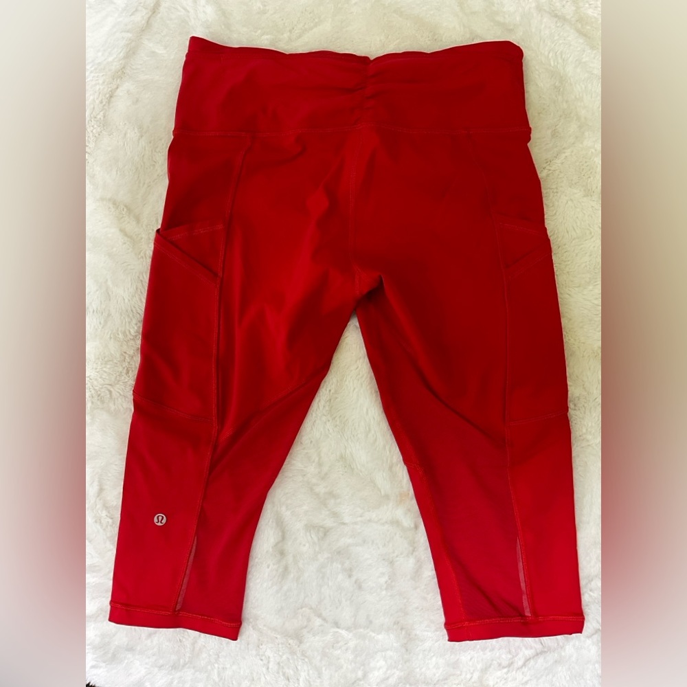 Lululemon Womens Red High Rise Ruched Stretch Mesh 17" Cropped Leggings, 10 - Picture 8 of 8